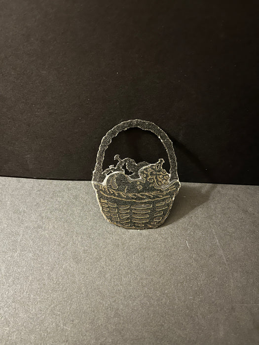 果物かご | 黒の切り絵